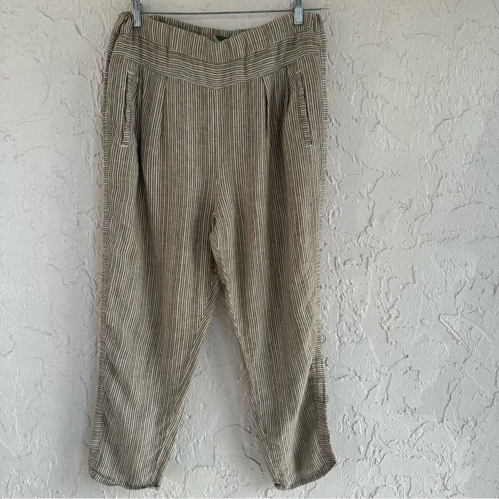 Anthropologie Beige and White Striped Cropped Pants